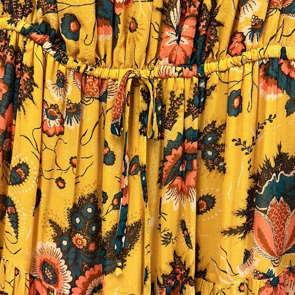 Noelle Floral Silk Tie-Cuff Maxi Dress - Picture 5 of 9